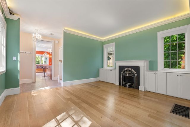 4 Gracewood Park, Cambridge, MA 02138