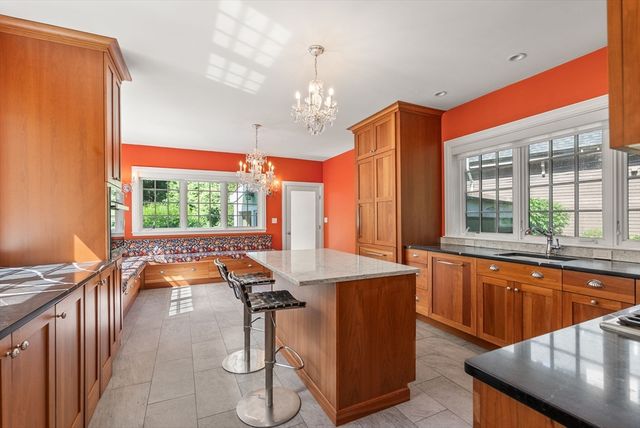 4 Gracewood Park, Cambridge, MA 02138