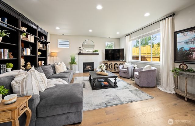 3731 82nd Dr NE, Marysville, WA 98270