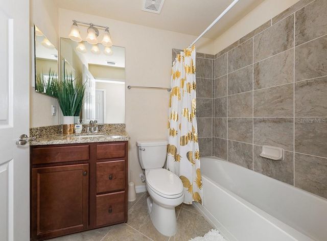 5548 PALMER CIRCLE 103, Bradenton, FL 34211