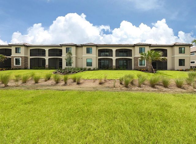 5548 PALMER CIRCLE 103, Bradenton, FL 34211