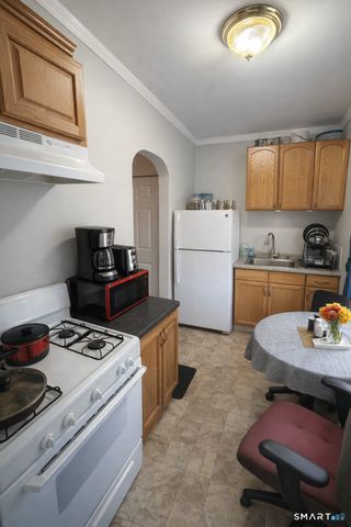 17 Davis Street, New Haven, CT 06515