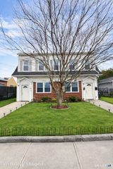 17 Davis Street, New Haven, CT 06515