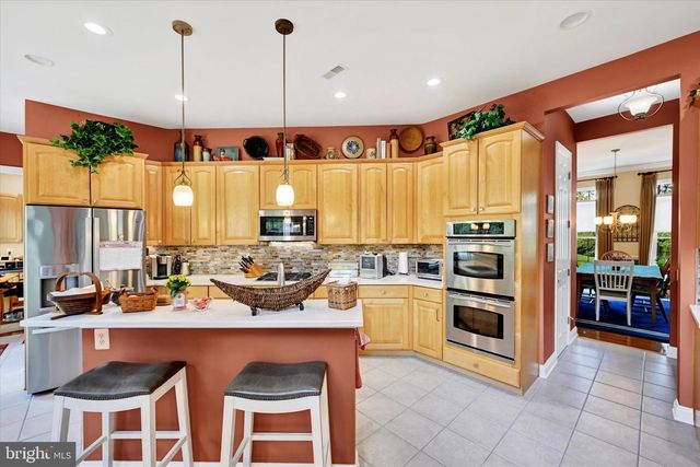 5200 SCENIC DR, Perry Hall, MD 21128