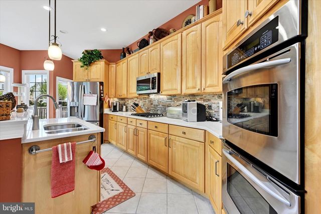 5200 SCENIC DR, Perry Hall, MD 21128