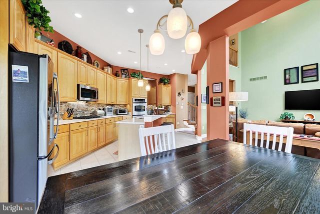 5200 SCENIC DR, Perry Hall, MD 21128