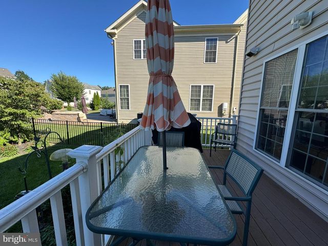 5200 SCENIC DR, Perry Hall, MD 21128