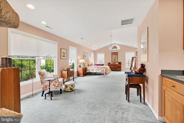 5200 SCENIC DR, Perry Hall, MD 21128
