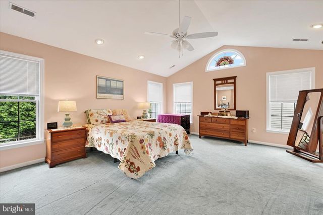5200 SCENIC DR, Perry Hall, MD 21128