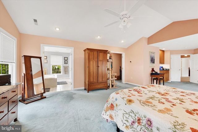5200 SCENIC DR, Perry Hall, MD 21128
