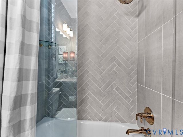 18107 Ruby Hill Ct, Moseley, VA 23120