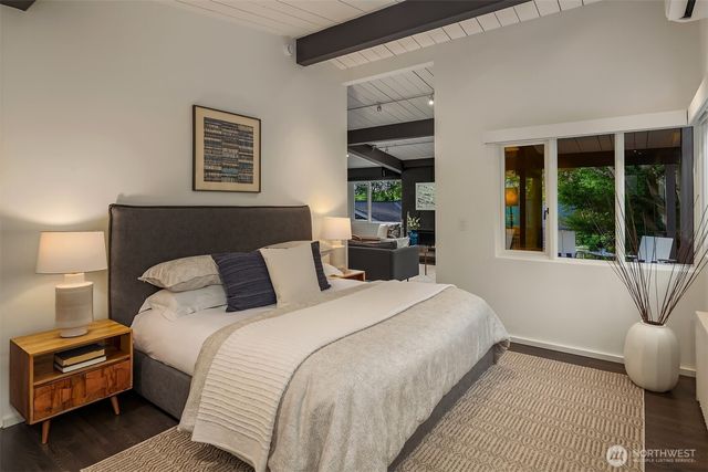 3908 NE 38th Street, Seattle, WA 98105