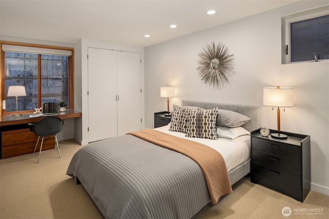 3908 NE 38th Street, Seattle, WA 98105