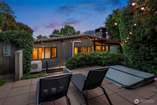 3908 NE 38th Street, Seattle, WA 98105