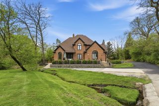 1730 Butterfield Road, Flossmoor, IL 60422