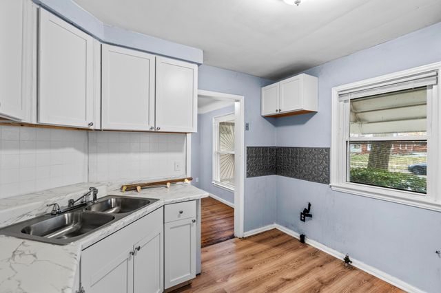 19412 Sussex Street, Detroit, MI 48235