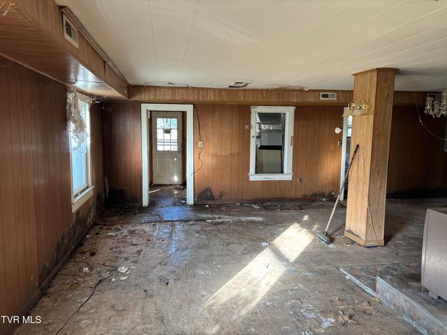 4410 Cherokee Road, Jonesborough, TN 37659