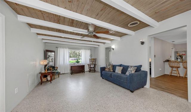 6191 6TH AVENUE S, St Petersburg, FL 33707