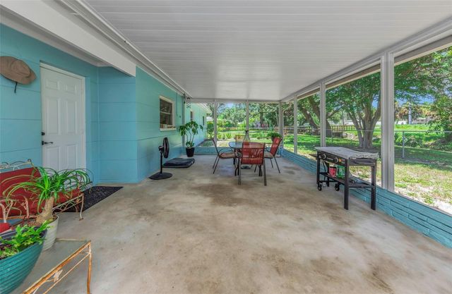 6191 6TH AVENUE S, St Petersburg, FL 33707