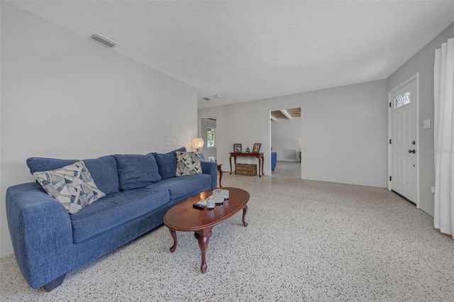 6191 6TH AVENUE S, St Petersburg, FL 33707