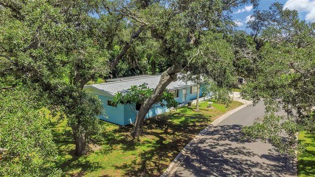 6191 6TH AVENUE S, St Petersburg, FL 33707