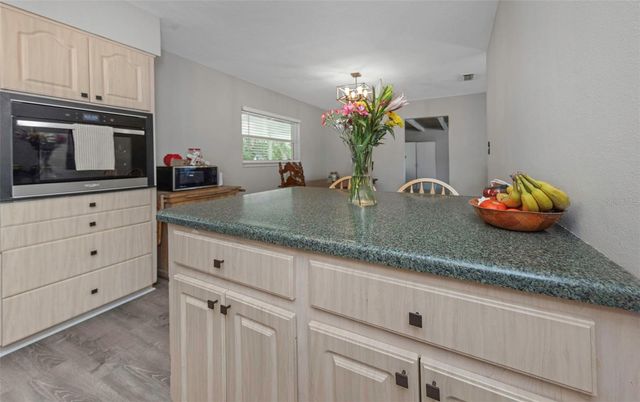 6191 6TH AVENUE S, St Petersburg, FL 33707