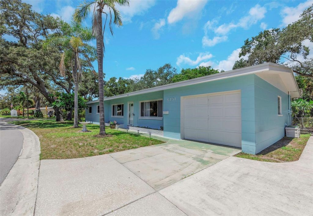 6191 6TH AVENUE S, St Petersburg, FL 33707
