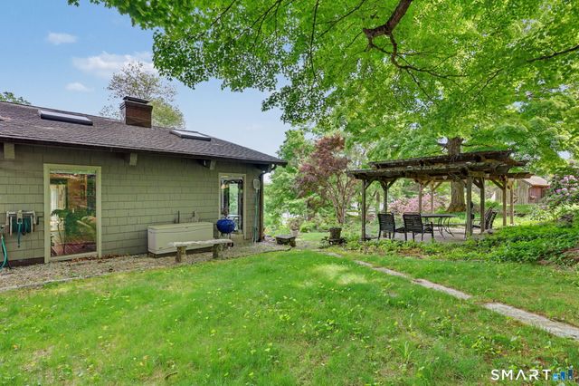 3 Satterlee Road, New Fairfield, CT 06812