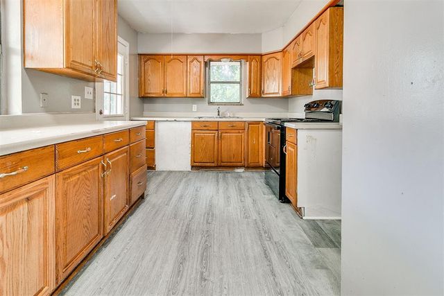 5209 N ROFF Avenue, Oklahoma City, OK 73112