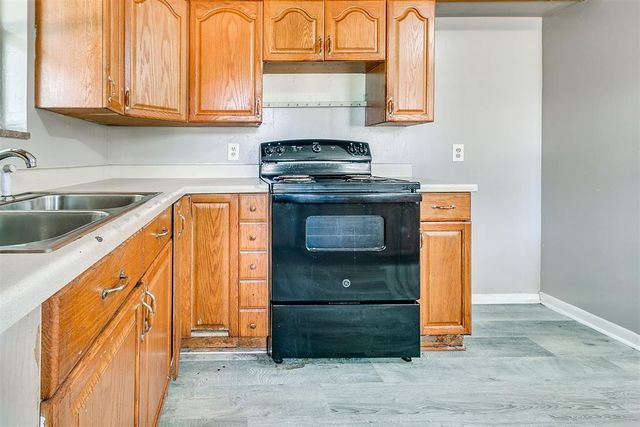 5209 N ROFF Avenue, Oklahoma City, OK 73112