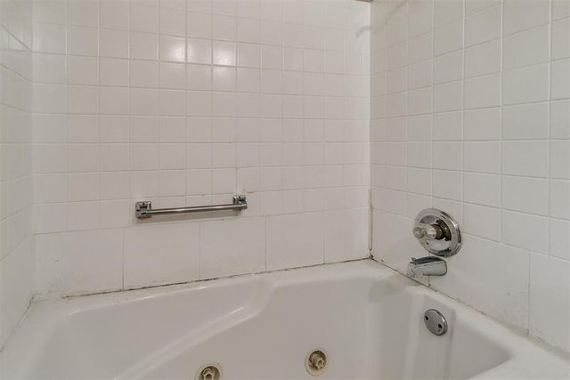 5209 N ROFF Avenue, Oklahoma City, OK 73112