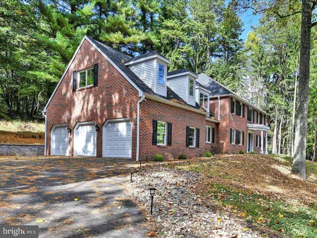 3 HESSIAN BOULEVARD, Reading, PA 19607