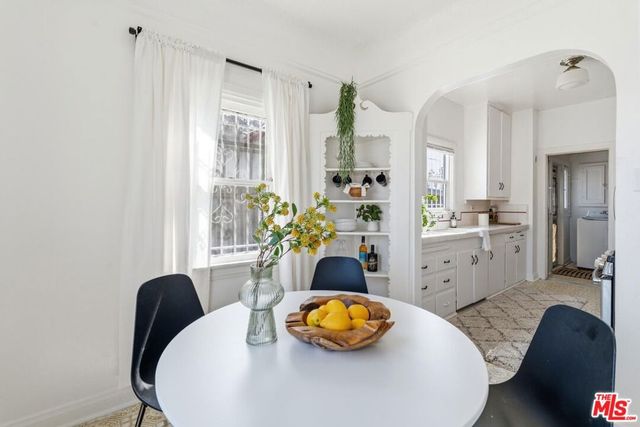 5513 S Mullen Avenue, Los Angeles, CA 90043