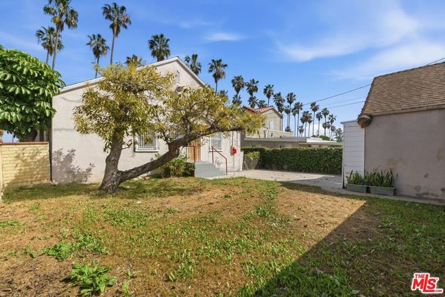 5513 S Mullen Avenue, Los Angeles, CA 90043