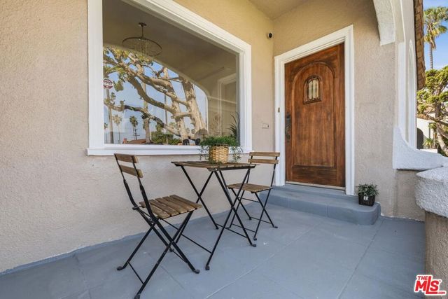 5513 S Mullen Avenue, Los Angeles, CA 90043