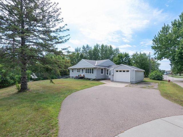 125 Elm Drive, Carver, MN 55315