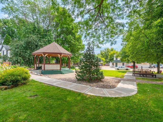 125 Elm Drive, Carver, MN 55315