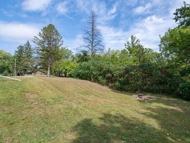 125 Elm Drive, Carver, MN 55315