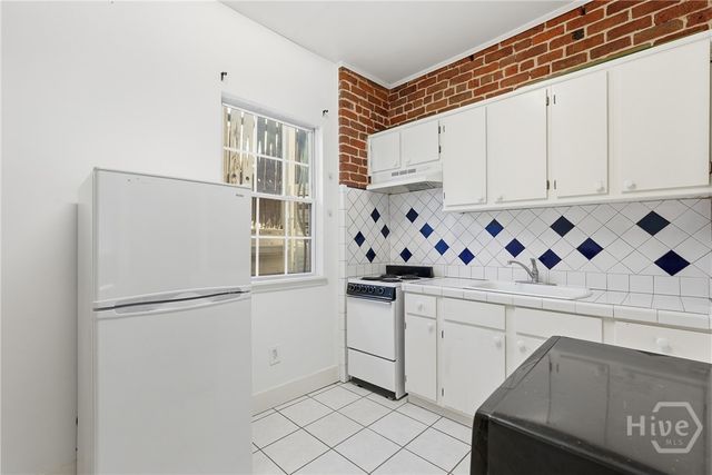 350 Barnard Street, Savannah, GA 31401