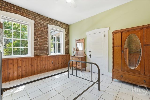 350 Barnard Street, Savannah, GA 31401