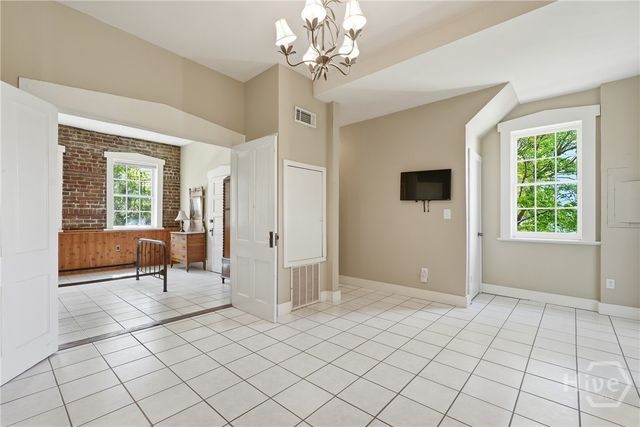 350 Barnard Street, Savannah, GA 31401