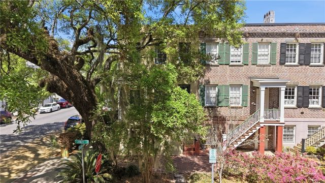 350 Barnard Street, Savannah, GA 31401