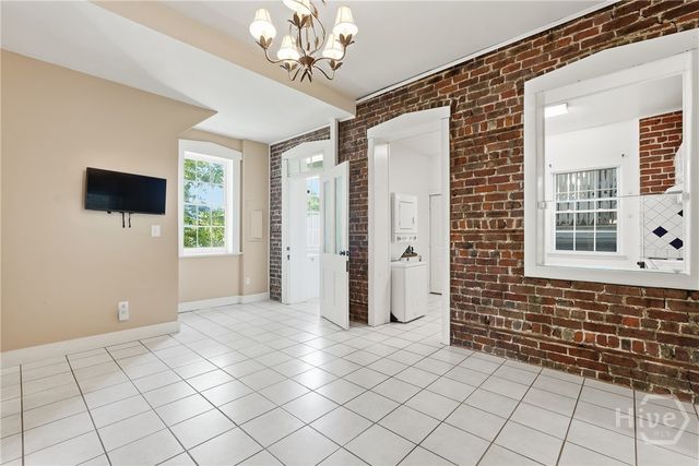 350 Barnard Street, Savannah, GA 31401