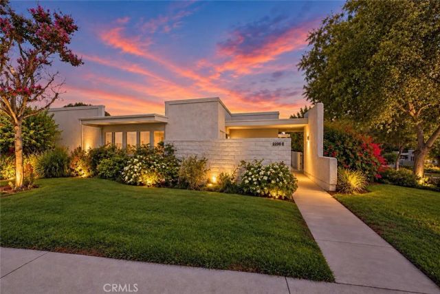2200 Via Mariposa East, Laguna Woods, CA 92637