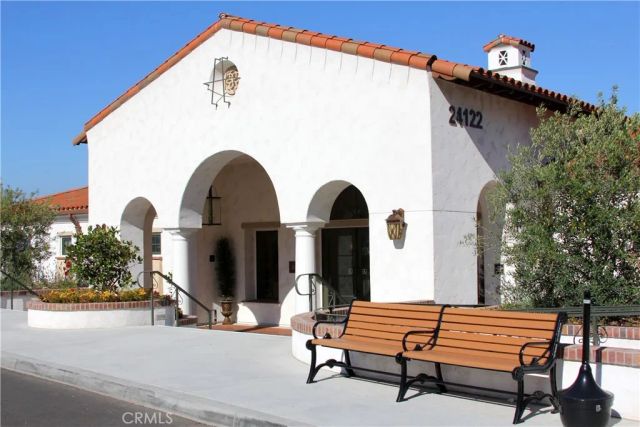 2200 Via Mariposa East, Laguna Woods, CA 92637