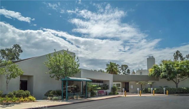 2200 Via Mariposa East, Laguna Woods, CA 92637