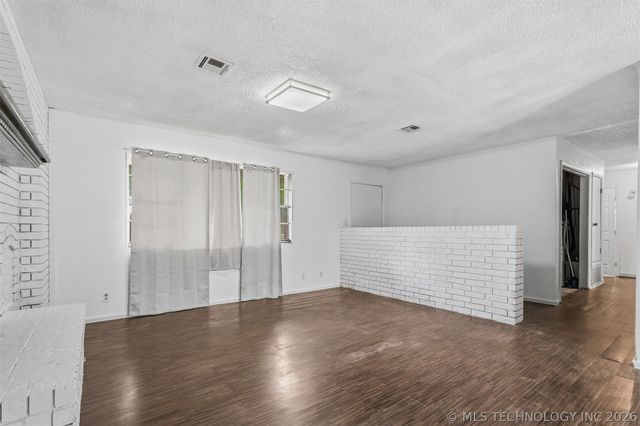 263 Wisteria Street, Lone Grove, OK 73443