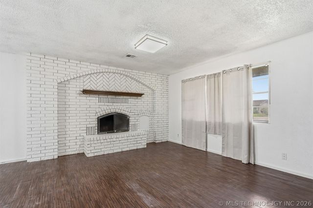 263 Wisteria Street, Lone Grove, OK 73443