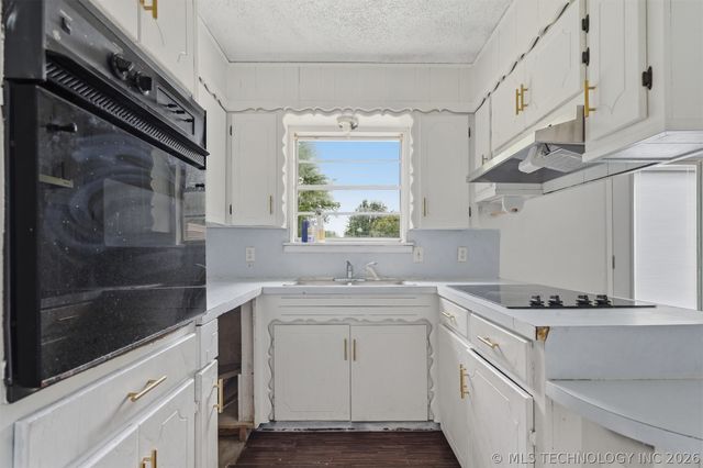 263 Wisteria Street, Lone Grove, OK 73443