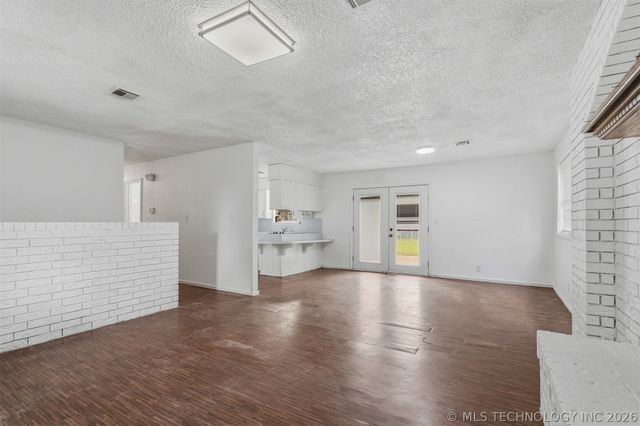 263 Wisteria Street, Lone Grove, OK 73443